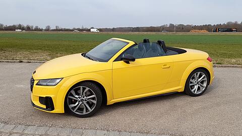 Klassischer Roadster: Das Verdeck des Audi TTS lässt sich in zehn Sekunden öffnen und schließen.