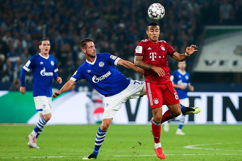 THIAGO, NOTE 2: Wieder in der Startelf nachdem er bei Benfica wegen einer Zehenverletzung gefehlt hatte. Gab den Sechser in Vertretung von Martínez. Einige Fehlpässe im Spielaufbau, ansonsten als spielerisch wertvolle Lösung auf dieser Position immer eine Alternative.