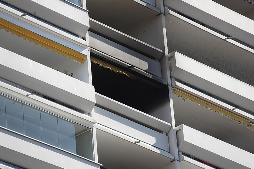 Das Apartment im zehnten Stock des Hochhauses ist unbewohnbar.