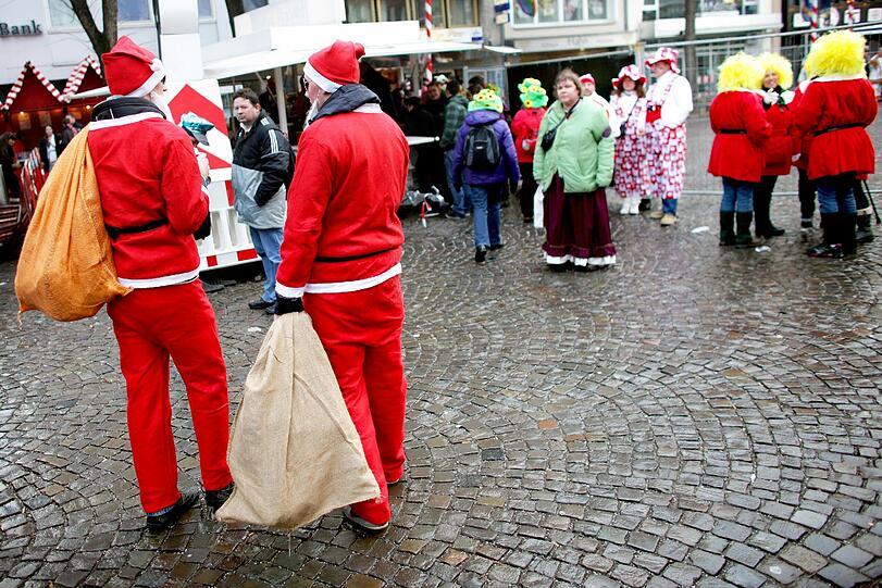 Köln fest in der Hand der Jecken. Die besten Bilder von der Weiberfastnacht in Köln!