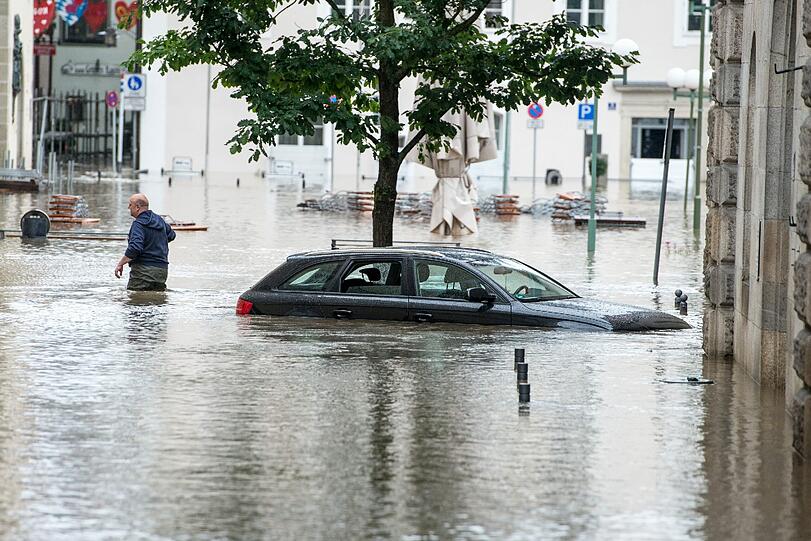 Der Pegelstand der Donau in Passau steigt und steigt. Die Bilder der Überflutung aus der Altstadt.