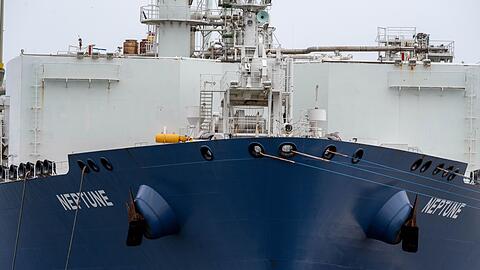 Zus&auml;tzlich zu dem vorhandenen Terminalschiff soll in Zukunft noch ein zweites an R&uuml;gens K&uuml;ste stationiert werden.