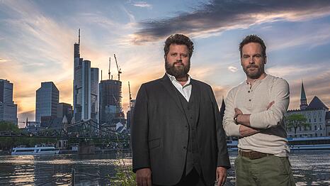 Seit 2014 sind Antoine Monot (links) und Wanja Mues in der Neuauflage des ZDF-Dauerbrenners "Ein Fall f&uuml;r zwei" in Frankfurt am Main im Einsatz. Im n&auml;chsten Jahr soll mit der Kultserie nach fast 50 Jahren Schluss sein.