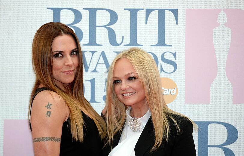 Die Spice Girls! Melanie Chisholm (L, aka Sporty Spice) und Emma Bunton (aka Baby Spice)