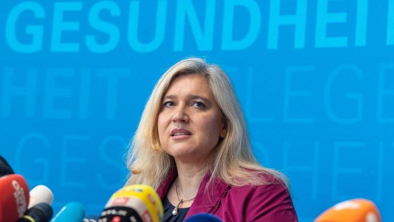 Melanie Huml (CSU), Staatsministerin für Gesundheit und Pflege. Foto: Peter Kneffel/dpa/Archivbild Melanie Huml (CSU), Staatsministerin für Gesundheit und Pflege. Foto: Peter Kneffel/dpa/Archivbild