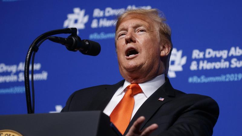 Donald Trump auf einer Konferenz zum Drogenmissbrauch. Der US-Präsident sieht erste Fortschritte im Kampf gegen Drogenmissbrauch in den USA. Donald Trump auf einer Konferenz zum Drogenmissbrauch. Der US-Präsident sieht erste Fortschritte im Kampf gegen Drogenmissbrauch in den USA.