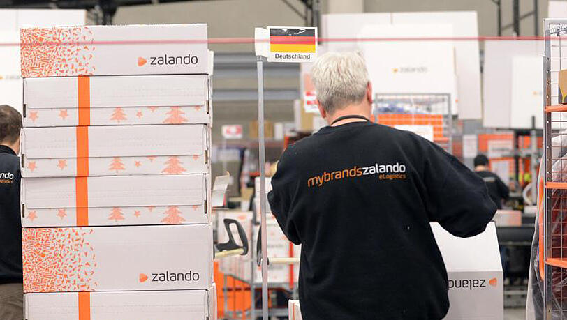 Der Berliner Online-Modehändler Zalando betreibt ein Logistikzentrum in Erfurt. Der Berliner Online-Modehändler Zalando betreibt ein Logistikzentrum in Erfurt.