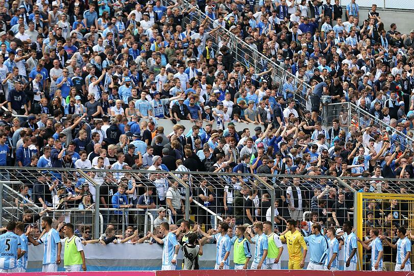 Die Bilder vom Amateur-Derby im Grünwalder-Straße.