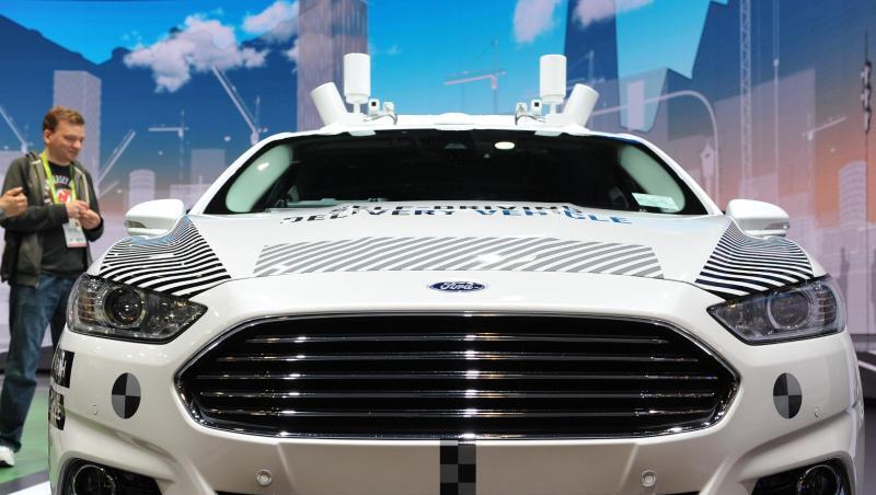 Ford zeigt auf der Technik-Messe CES in Las Vegas ein Testauto seines Roboterwagen-Programms. Ford zeigt auf der Technik-Messe CES in Las Vegas ein Testauto seines Roboterwagen-Programms.