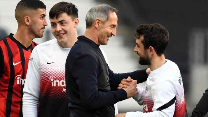 Hat mit seinen Spielern momentan viel Grund zur Freude: Eintracht-Coach Adi Hütter.