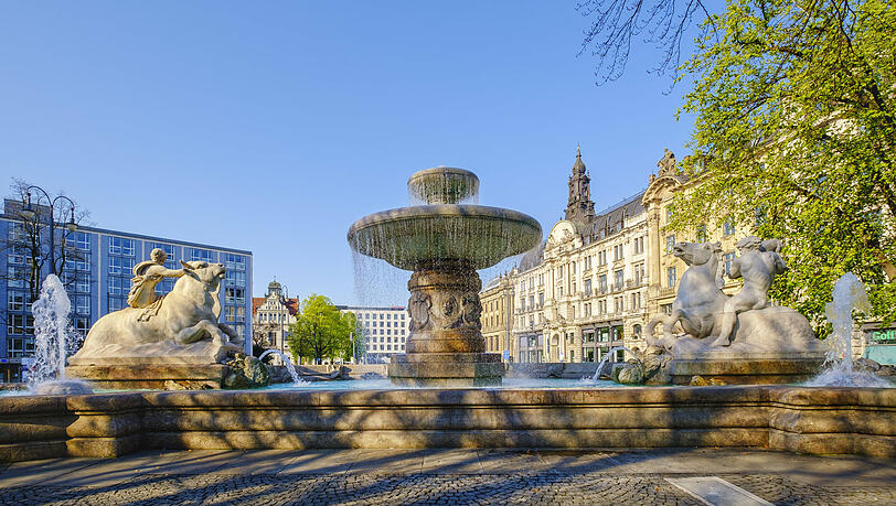 Am Maximiliansplatz soll es bald einen Open-Air-Club geben. Am Maximiliansplatz soll es bald einen Open-Air-Club geben.
