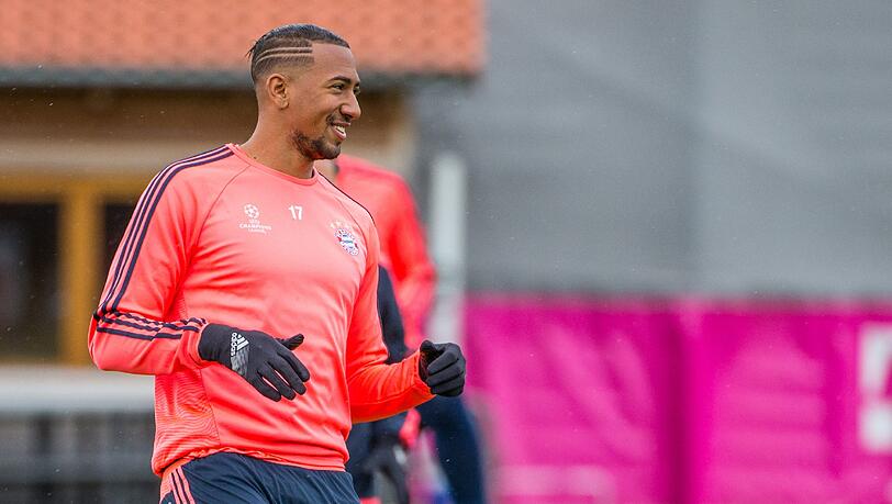 Ein grinsender Boateng beim Abschlusstraining am Dienstag in München. Ein grinsender Boateng beim Abschlusstraining am Dienstag in München.