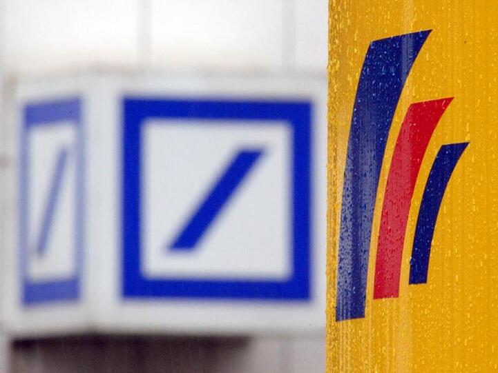 Nach einigem Hin und Her hatte sich die Deutsche Bank 2017 entschieden, die Postbank doch nicht zu verkaufen, sondern in ihr Privat- und Firmenkundengeschäft einzugliedern.