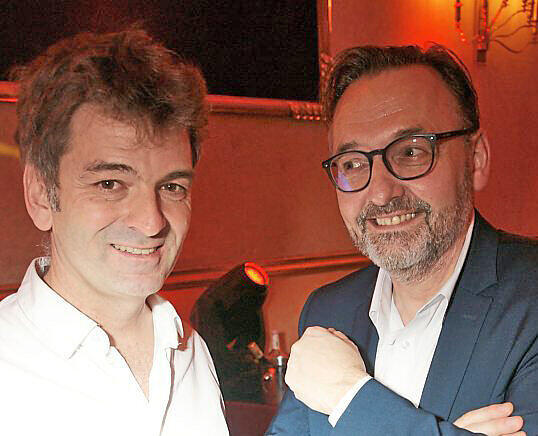 Lustspielhaus-Chef Till Hofmann (li.) mit Kulturreferent Anton Biebl.