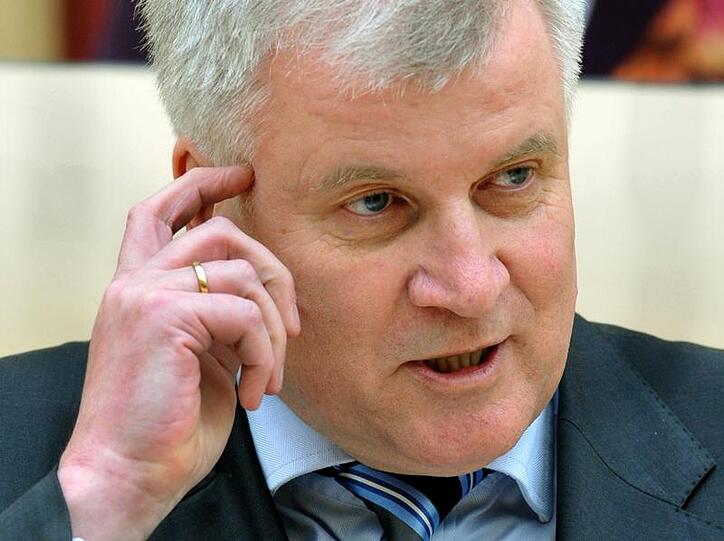 Will Autofahrer zur Kasse bitten: Horst Seehofer.
