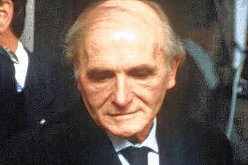 Klaus Barbie, Gestapo-Chef in Lyon (Frankreich) und einer der übelsten Schergen des Dritten Reichs, floh auf der &bdquo;Rattenlinie&ldquo; und arbeitete danach für den amerikanischen Geheimdienst CIA.