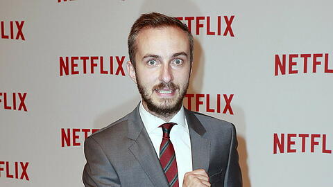 Jan Böhmermann sieht den Tatsachen ins Auge: Er ist zu blöd für RTL