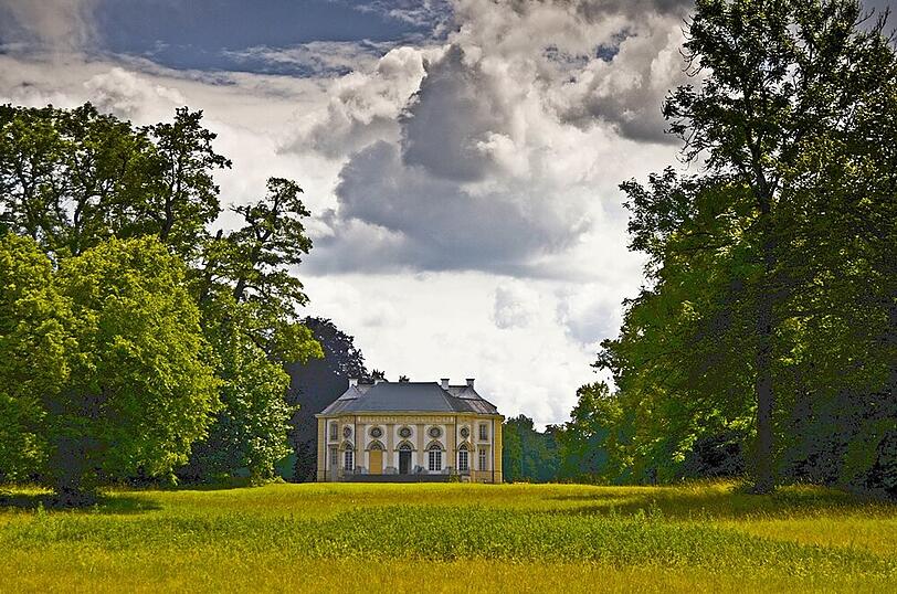 Eine tolle Aufnahme von der Wolkenstimmung im Schlosspark bei der Badenburg hat AZ-Leser Reiner Borner festgehalten.