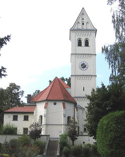 Die Kirche St. Michael Lochhausen.