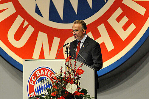 "Ich danke dir, ich danke dir sehr": Rummenigge bei der Jahreshauptversammlung.