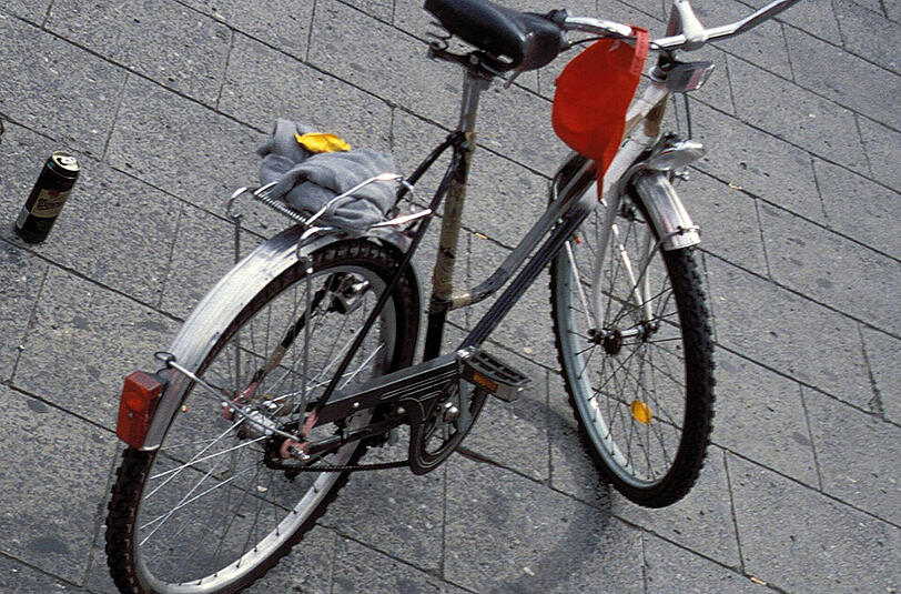 Auch Radfahren kann gefährlich sein: Ein Rentner stürzte und verstarb später. (Symbolbild)