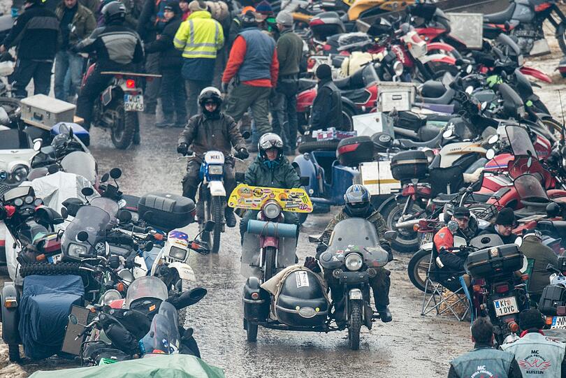 Am Wochenende treffen sich wieder Tausende Biker aus ganz Europa zum Elefantentreffen im Bayerischen Wald. Wie's da zugeht? Hier die Bilder vom letzten Jahr.
