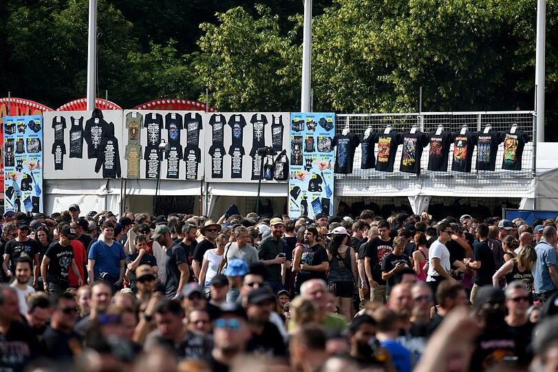 Rocker im Herzen: Die Fans bei Rockavaria