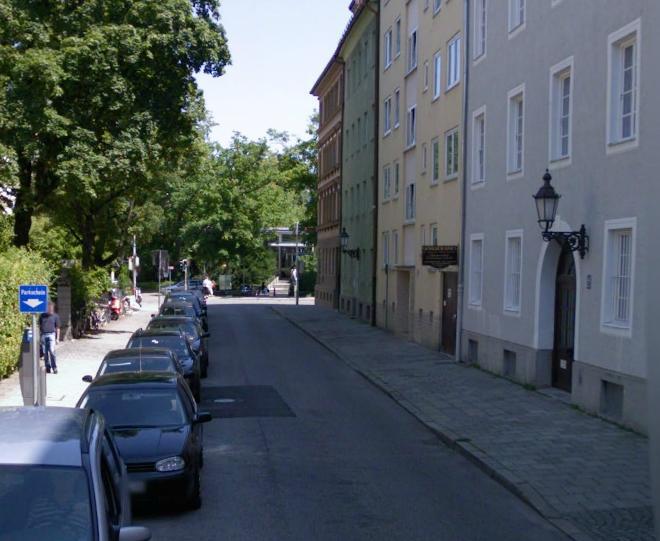 In der Langerstraße schlugen die Einbrecher zu.