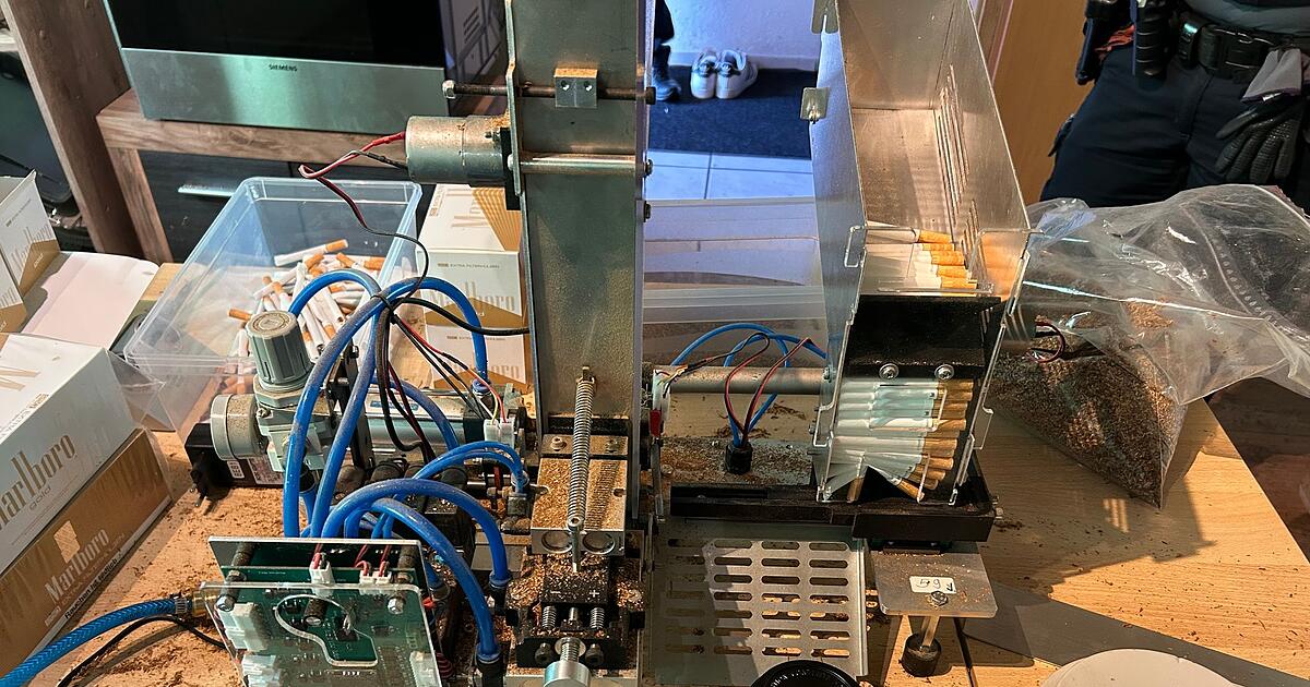 Selbstgebaute-Zigarettenmaschine-beschlagnahmt