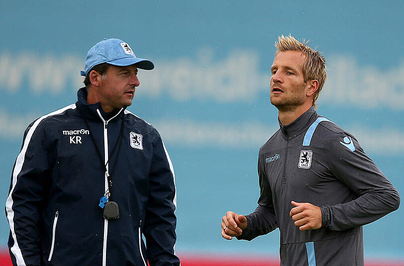 Keine größeren Sorgenfalten auf der Stirn wegen seines Kapitäns Stefan Aigner (r.): 1860-Trainer Kosta Runjaic.