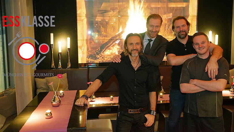 Ess-Klasse im Restaurant "Lehel": Chef Malte Wiedemeyer hinter Restaurantleiter Nils Friedrich, rechts daneben Barchef Florian Lang (hinten) und Küchenchef Tony Osterburg.