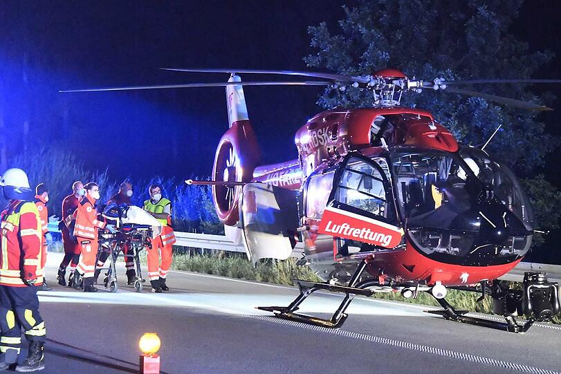 Die Schwerverletzte kam mit dem Rettungshubschrauber ins Krankenhaus.