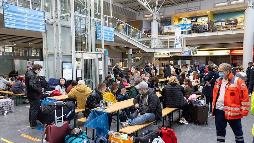 Weber: Evropská solidarita s ukrajinskými uprchlíky