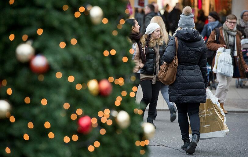 Es geht auf Weihnachten zu - für den Einzelhandel die wichtigste Zeit des Jahres.
