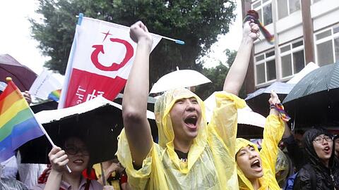 Taiwan ist das erste Land in Asien, das die Homoehe einführt.