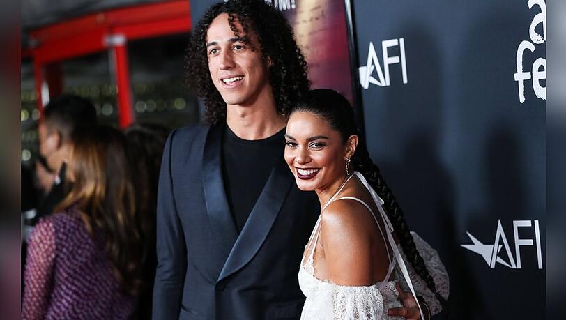 Vanessa Hudgens und Cole Tucker sind seit 2020 ein Paar. Vanessa Hudgens und Cole Tucker sind seit 2020 ein Paar.