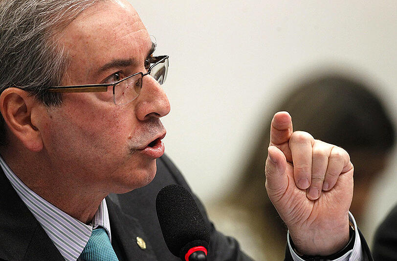 Eduardo Cunha wird vorgeworfen, insgesamt 40 Millionen Dollar an Bestechungsgeldern in der Korruptionsaffäre um den Erdölkonzern Petrobras an mehrere Empfänger verteilt zu haben.