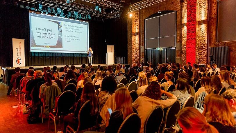 Die Social Conference ist ein Zusammentreffen führender Experten und Unternehmen aus der deutschsprachigen digitalen Media Szene. Die Social Conference ist ein Zusammentreffen führender Experten und Unternehmen aus der deutschsprachigen digitalen Media Szene.