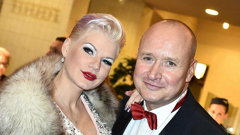 Melanie Müller und Mike Blümer sind seit 2014 verheiratet. Melanie Müller und Mike Blümer sind seit 2014 verheiratet.