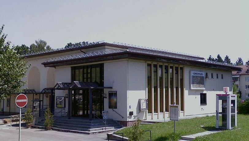 Das Cincinnati-Kino in der so genannten "Ami-Siedlung". Das Cincinnati-Kino in der so genannten "Ami-Siedlung".