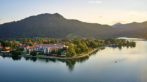 Das Restaurant &Uuml;berfahrt in Rottach-Egern am Tegernsee.