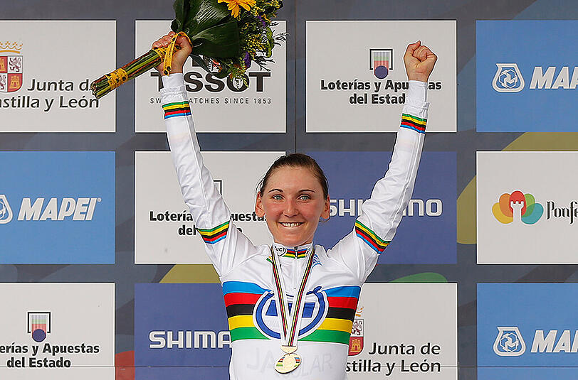 Lisa Brennauer holte im Zeitfahren Gold bei der WM.
