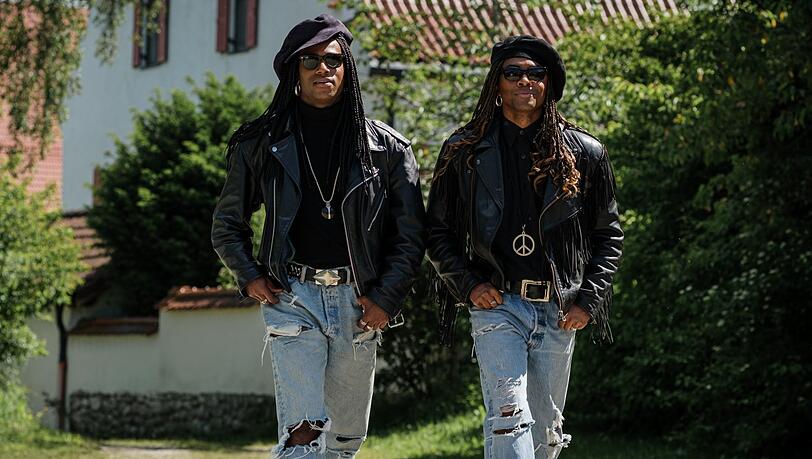 Geniale Verkörperung: Rob Pilatus (Tijan Njie) und Fabrice Marvan (Elan Ben Ali) Geniale Verkörperung: Rob Pilatus (Tijan Njie) und Fabrice Marvan (Elan Ben Ali)
