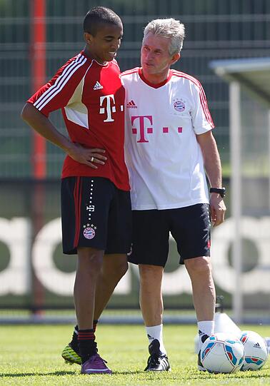 Jupp Heynckes hatte bei seiner 
Rückkehr zu Bayern München nur einen Rumpfkader zur Verfügung. Bei 
der ersten Trainingseinheit am Montag standen gerade einmal sieben 
Profis auf dem Platz. Die Bilder