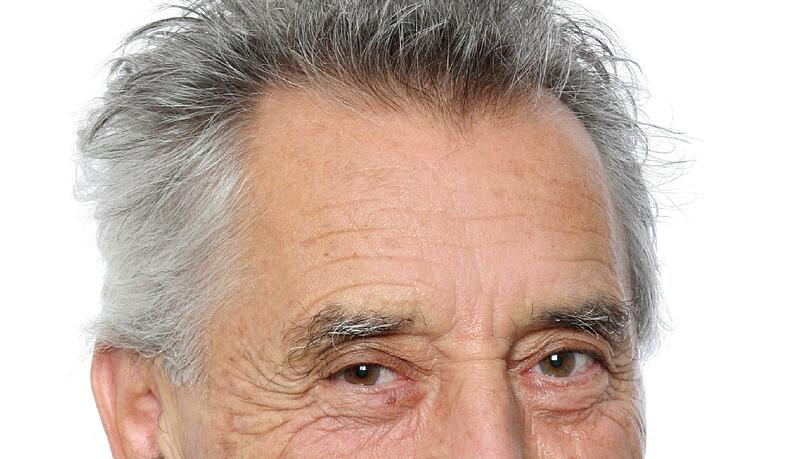 Stadtrat Reinhold Babor (CSU) aus Harlaching erhält die Medaille in Bronze für besondere Verdienste um die
kommunale Selbstverwaltung.
Im beiliegenden Schreiben der Regierung von Oberbayern wird ausgeführt:
„Mit dieser Auszeichnung sind der aufrichtige Dank und die hohe Anerkennung für Ihr langjähriges,
engagiertes Wirken in der kommunalen Selbstverwaltung verbunden.“
Stadtrat Babor: „Die Auszeichnung ehrt mich und ist Ansporn zugleich auch weiter im
Stadtrat tätig zu bleiben“. Stadtrat Reinhold Babor (CSU) aus Harlaching erhält die Medaille in Bronze für besondere Verdienste um die
kommunale Selbstverwaltung.
Im beiliegenden Schreiben der Regierung von Oberbayern wird ausgeführt:
„Mit dieser Auszeichnung sind der aufrichtige Dank und die hohe Anerkennung für Ihr langjähriges,
engagiertes Wirken in der kommunalen Selbstverwaltung verbunden.“
Stadtrat Babor: „Die Auszeichnung ehrt mich und ist Ansporn zugleich auch weiter im
Stadtrat tätig zu bleiben“.