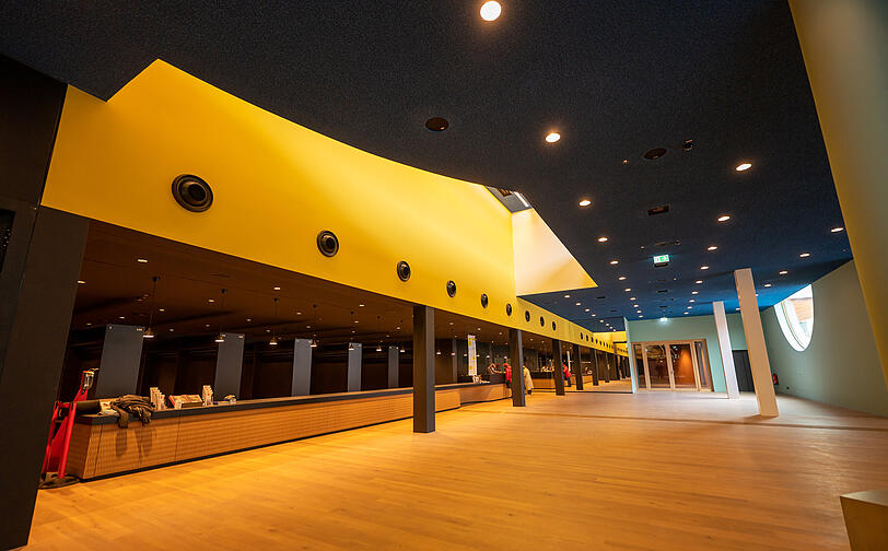 Das Foyer im Neubau.