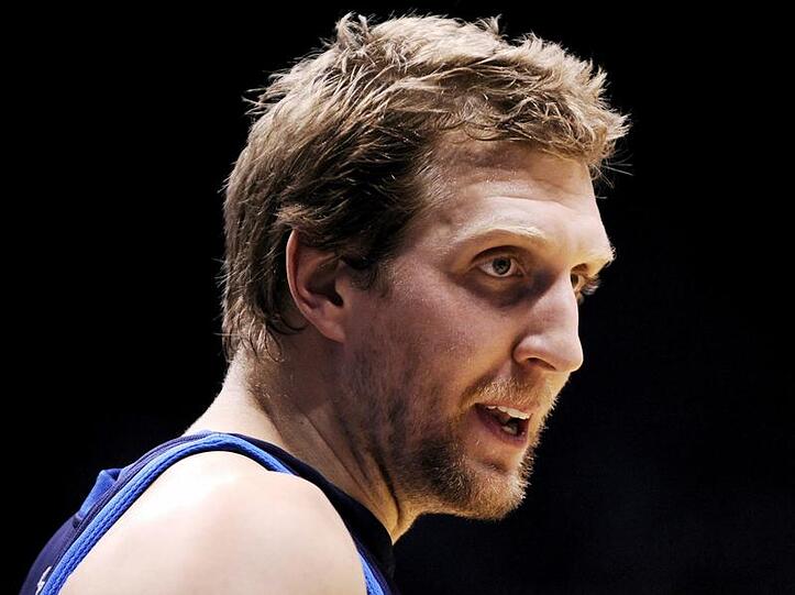 Banger Blick in die Zukunft und die Playoffs: Basketball-Star  Dirk Nowitzki.