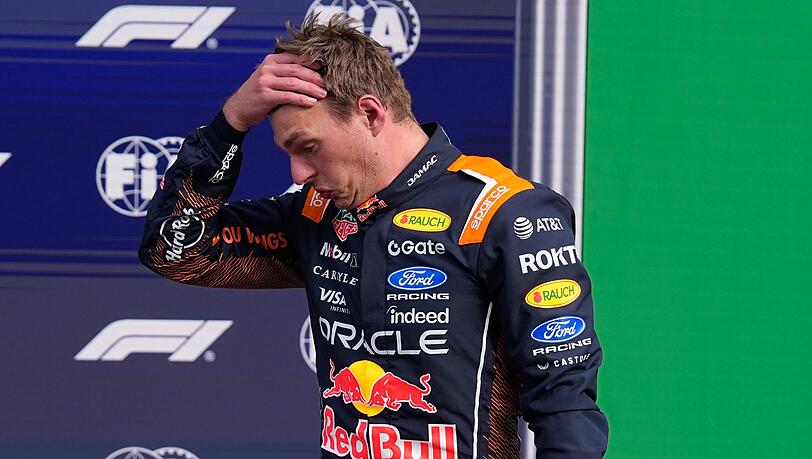 Kein guter Tag für Max Verstappen: Er scheidet nach einem heftigen Crash aus. Kein guter Tag für Max Verstappen: Er scheidet nach einem heftigen Crash aus.