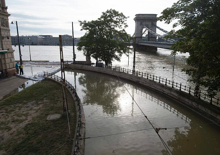 Budapest scheint das Schlimmste überstanden zu haben. Hier gibt's die Bilder aus der ungarischen Hauptstadt.