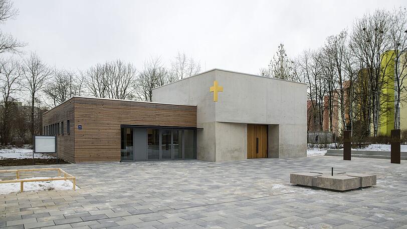 Das Architekturbüro Andreas Hlawaczek hat das schlichte Kirchengebäude entworfen.